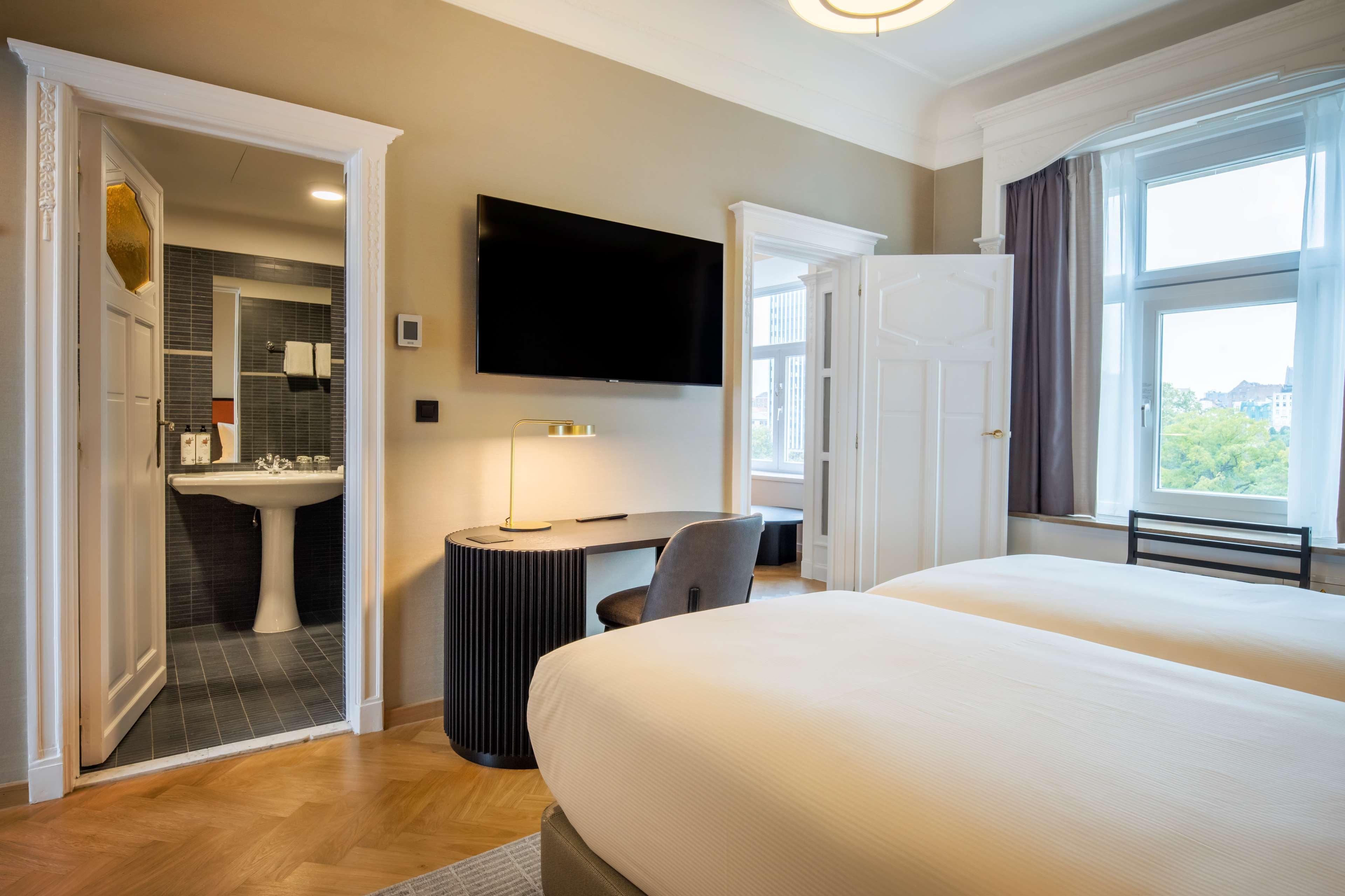 rooms