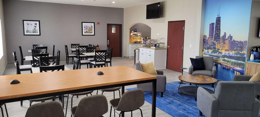 restaurant cafeteria