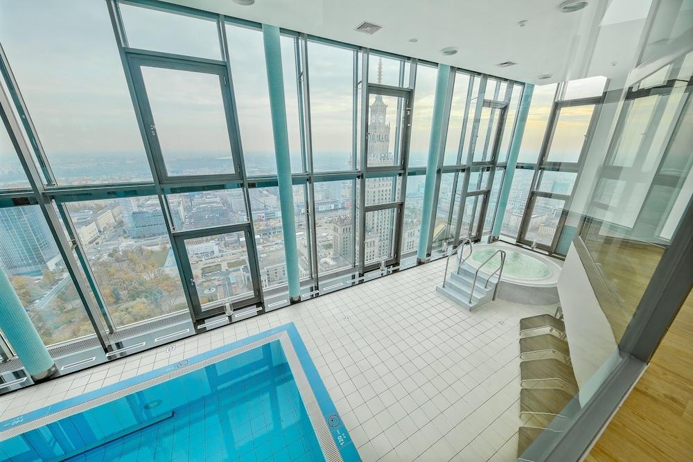 swimming pool spa