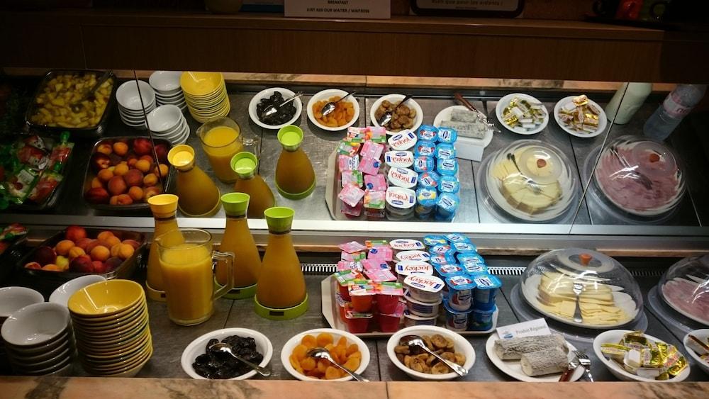 restaurant-cafeteria
