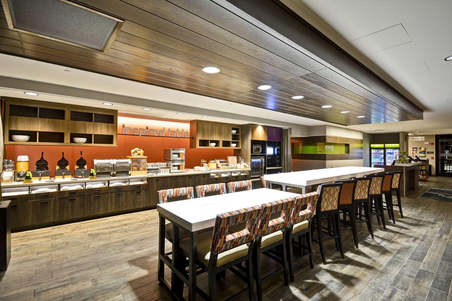 restaurant cafeteria