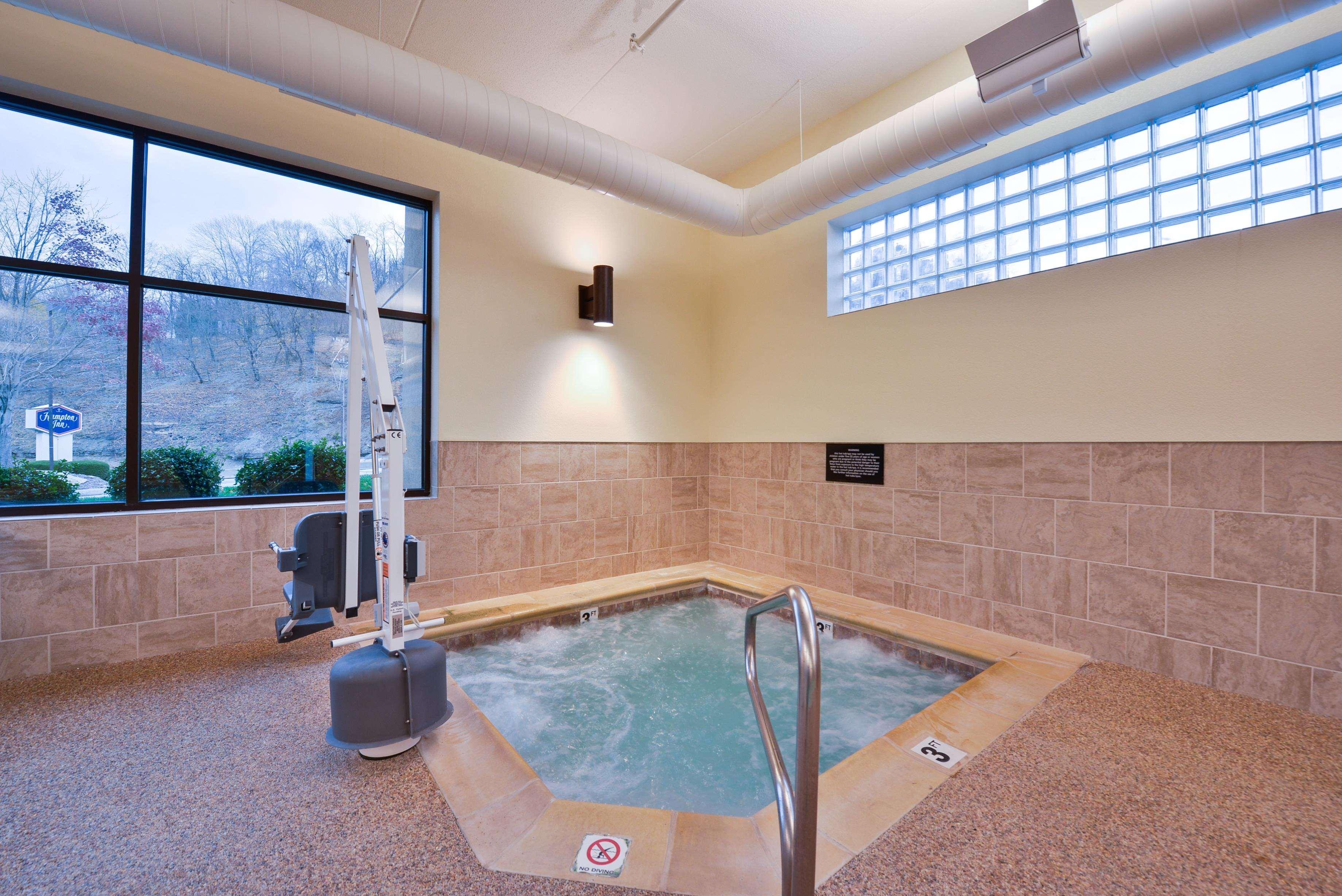 swimming pool spa