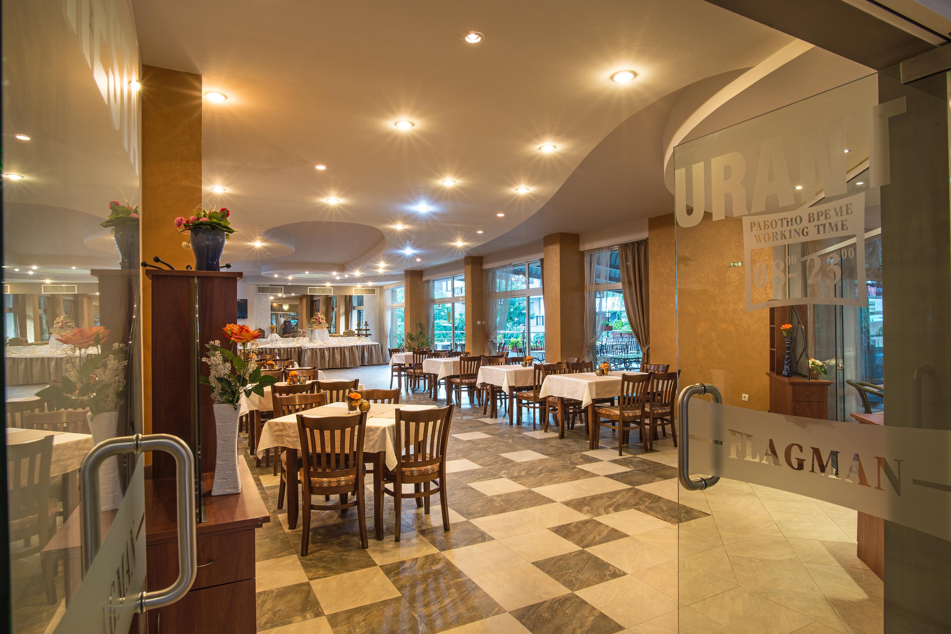 restaurant cafeteria