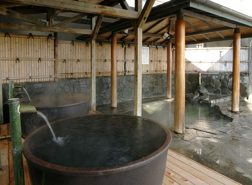 swimming pool spa