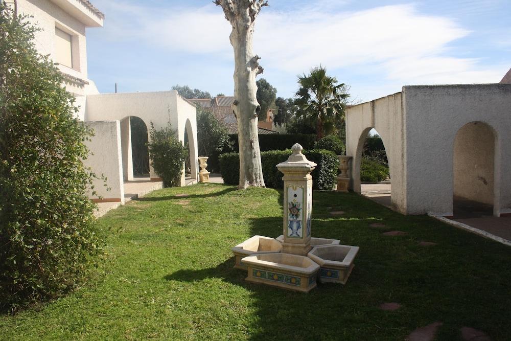 surroundings