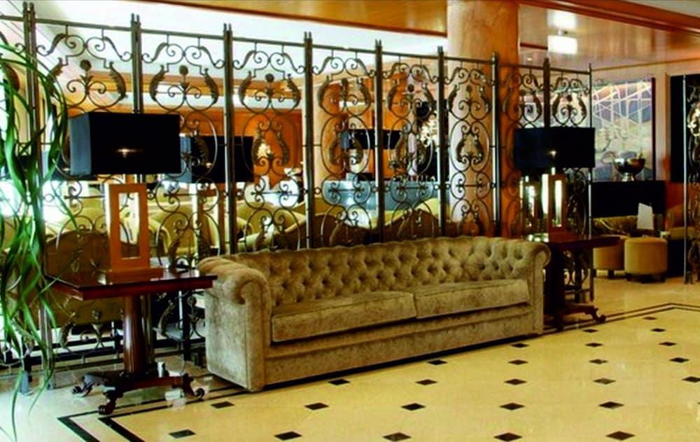 lobby