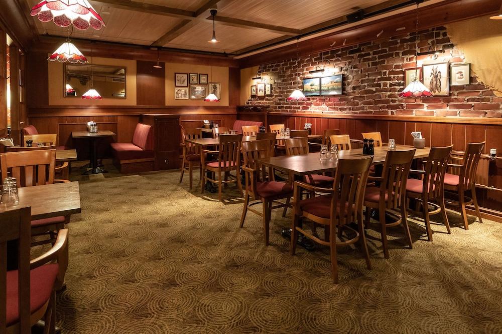 restaurant cafeteria