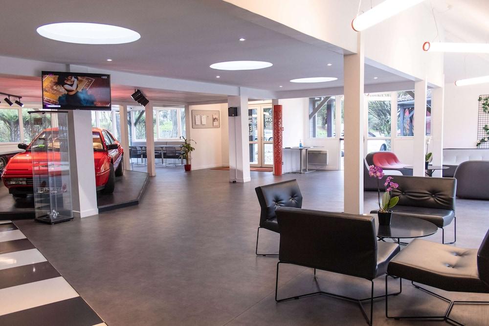 lobby