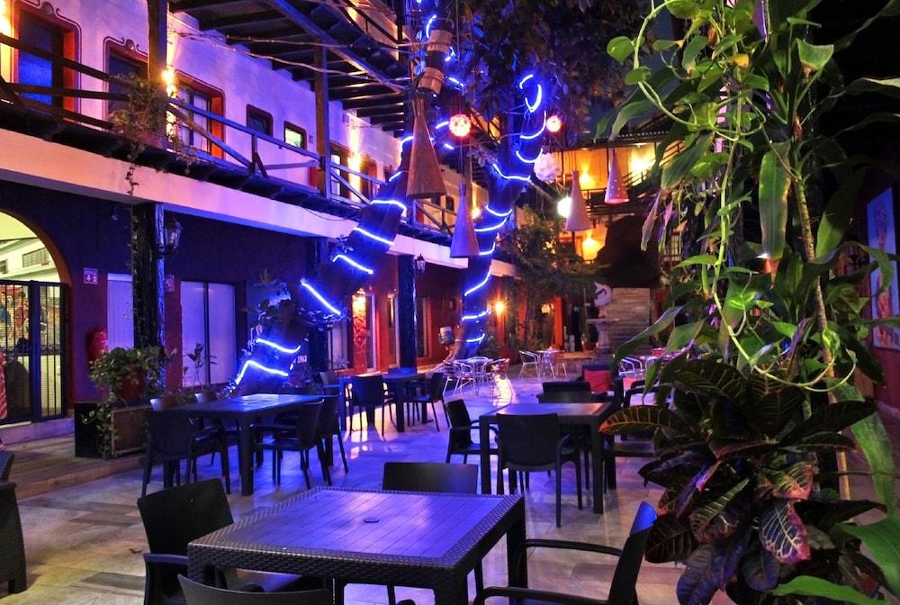 restaurant-cafeteria