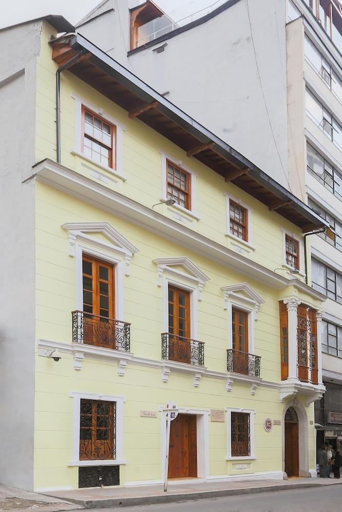 hotel