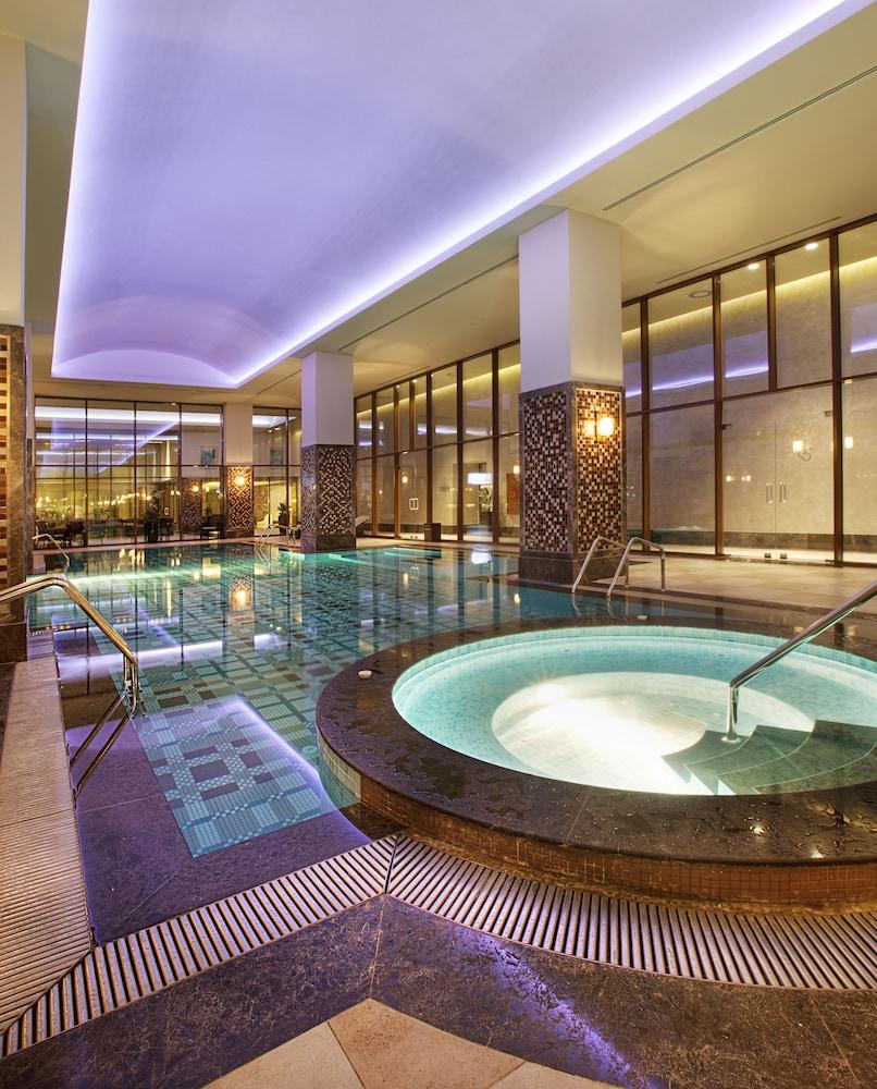 swimming pool spa