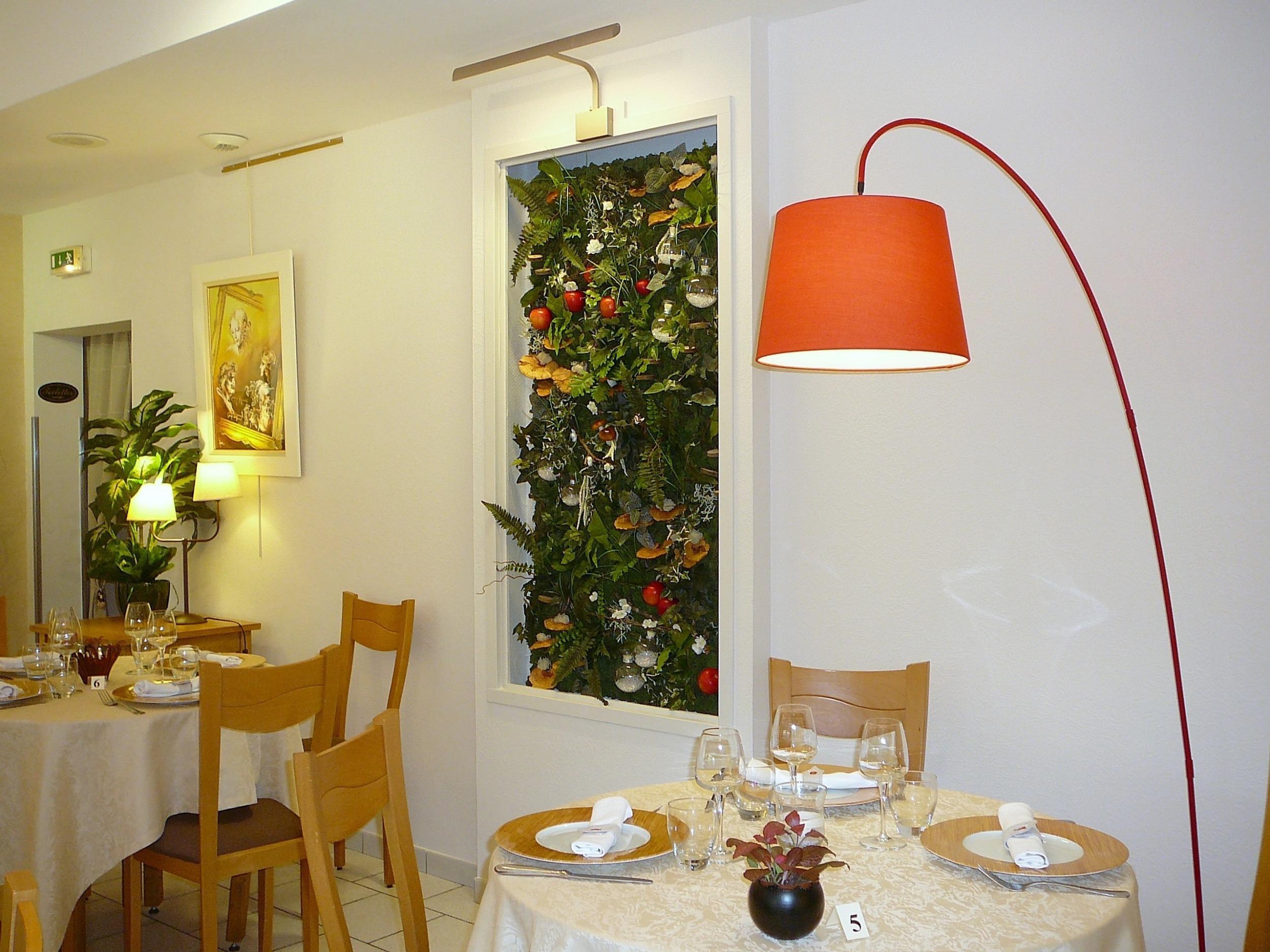 restaurant cafeteria