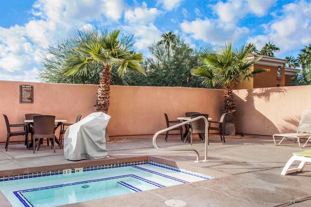 swimming pool spa