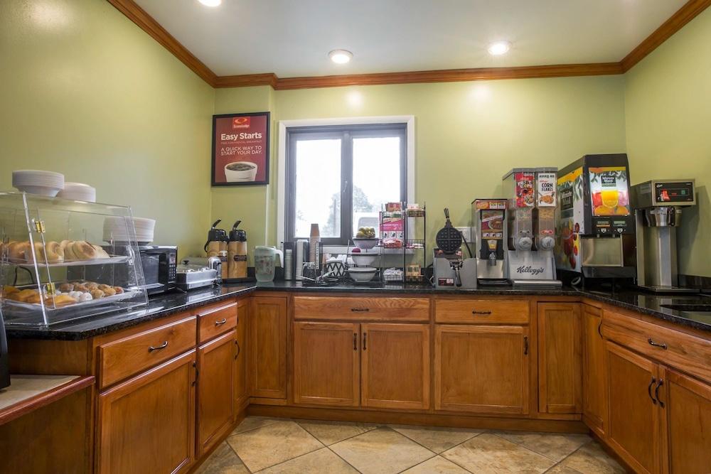 restaurant-cafeteria