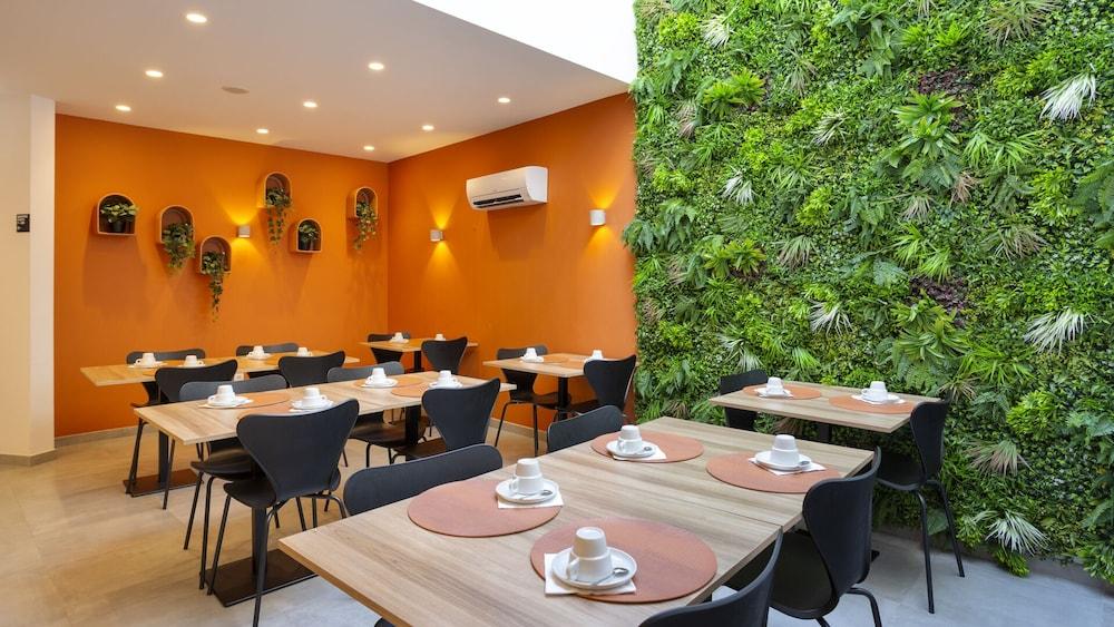 restaurant cafeteria