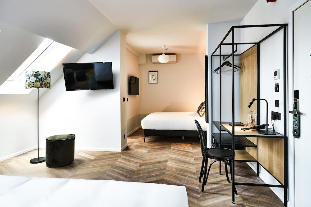 rooms