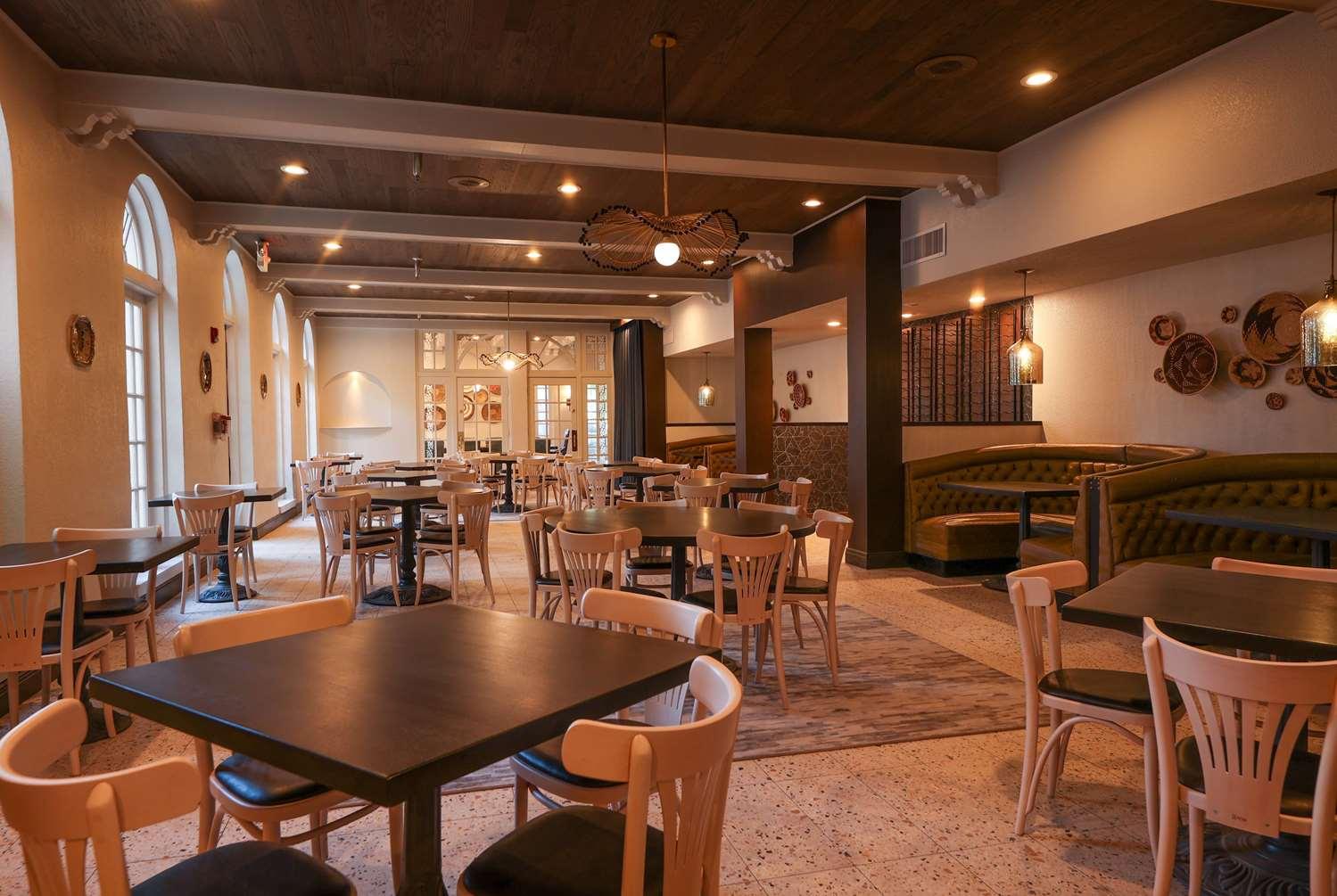 restaurant cafeteria