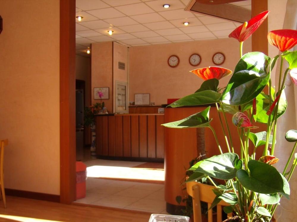 lobby