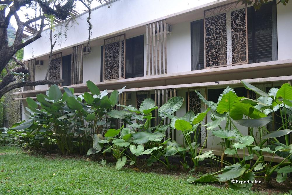 surroundings