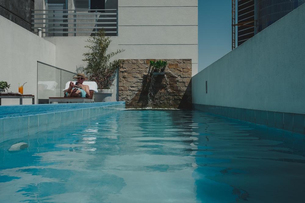 swimming pool spa