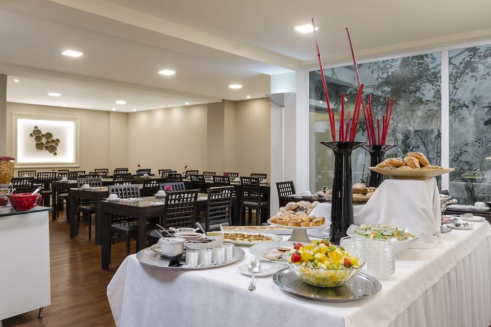 restaurant-cafeteria
