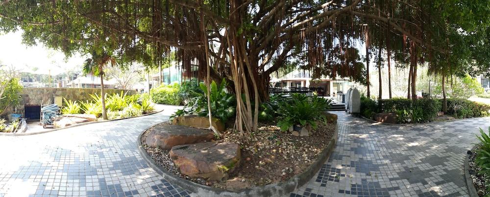 surroundings