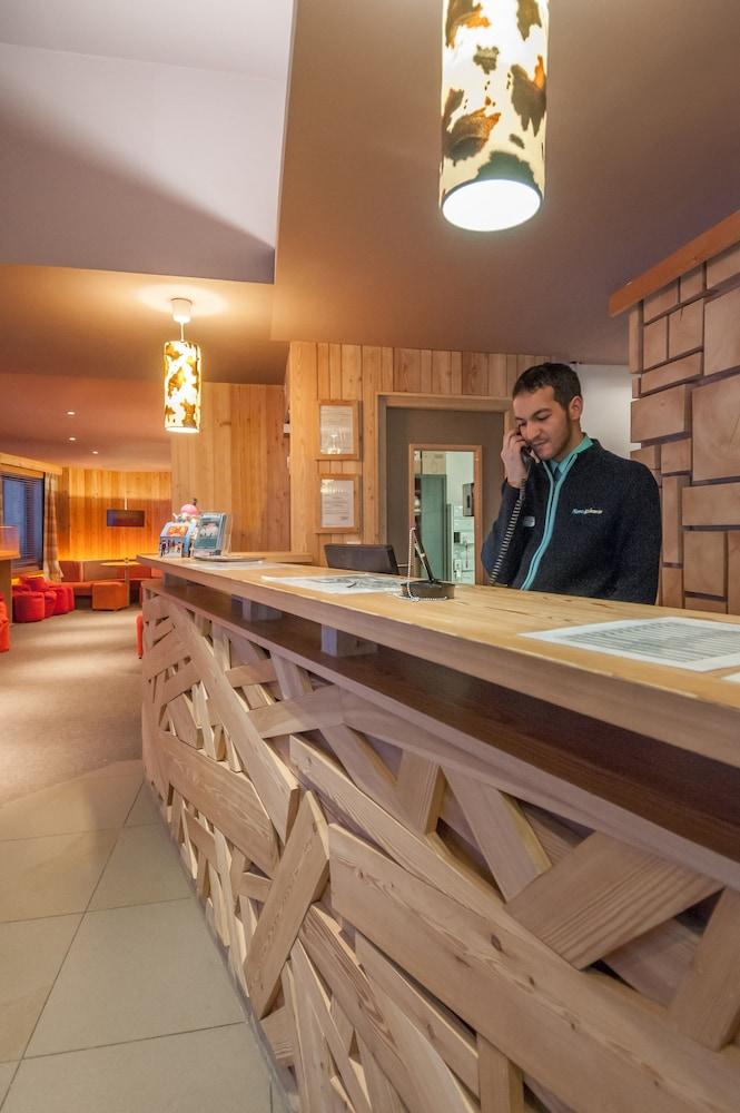 lobby
