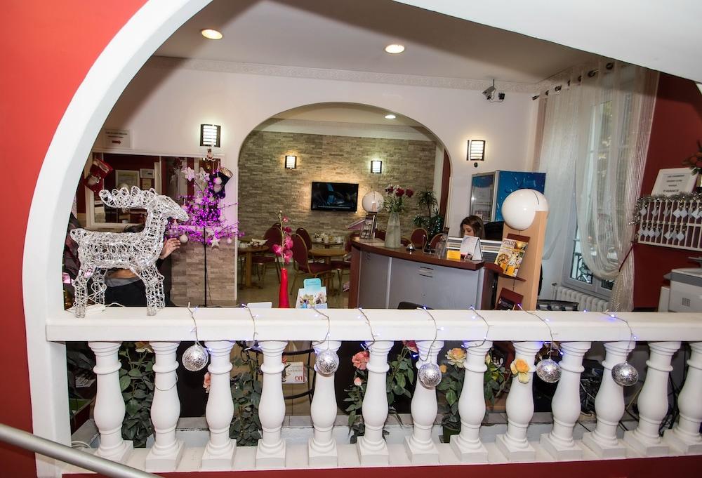 restaurant-cafeteria