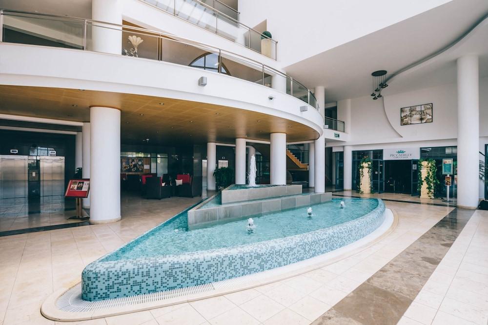 swimming pool spa