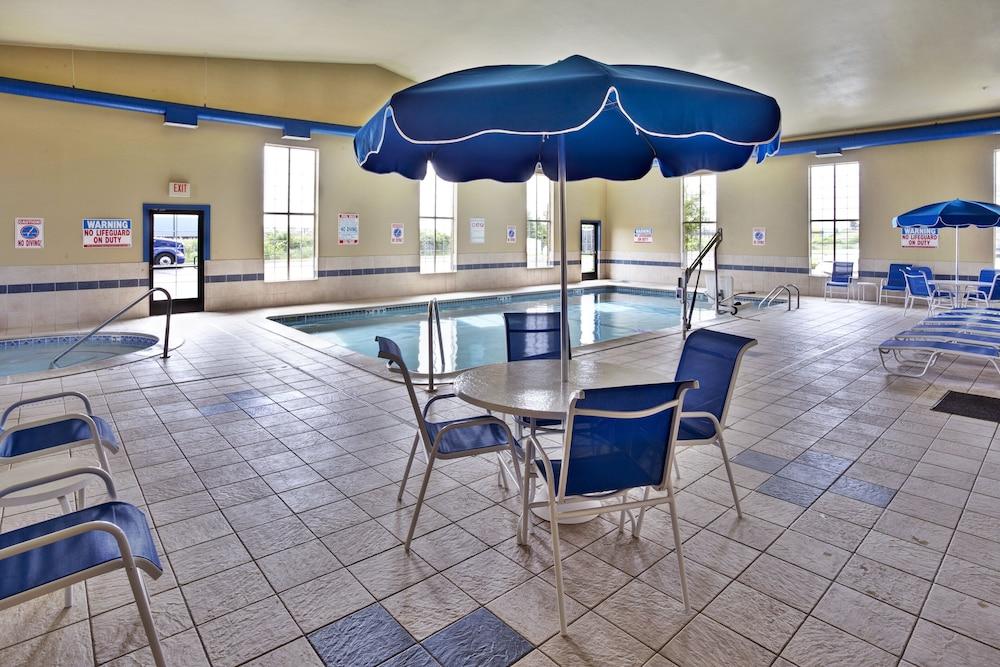 swimming pool spa