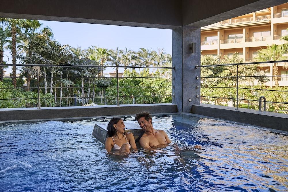swimming pool spa