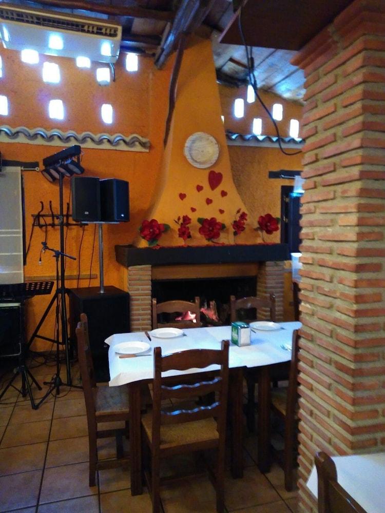 restaurant cafeteria