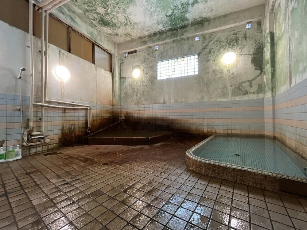 swimming pool spa