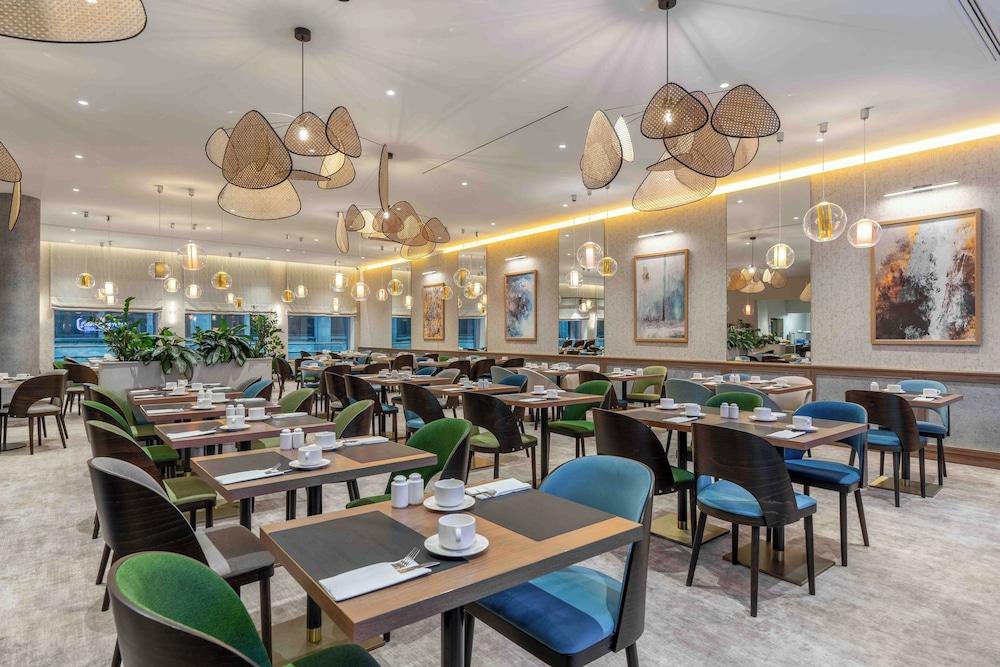 restaurant cafeteria
