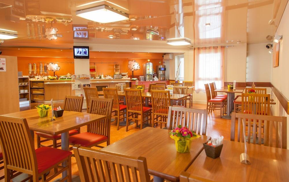 restaurant-cafeteria