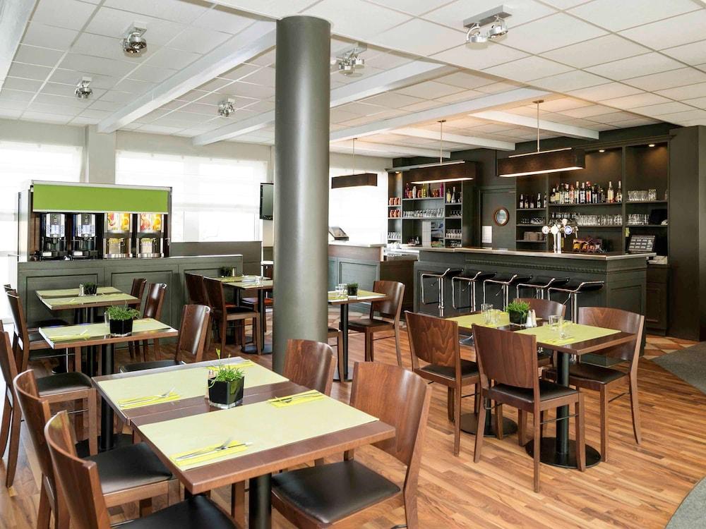 restaurant-cafeteria