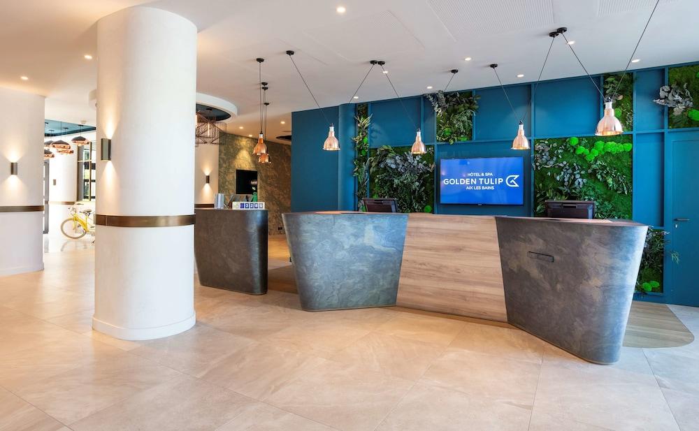 lobby