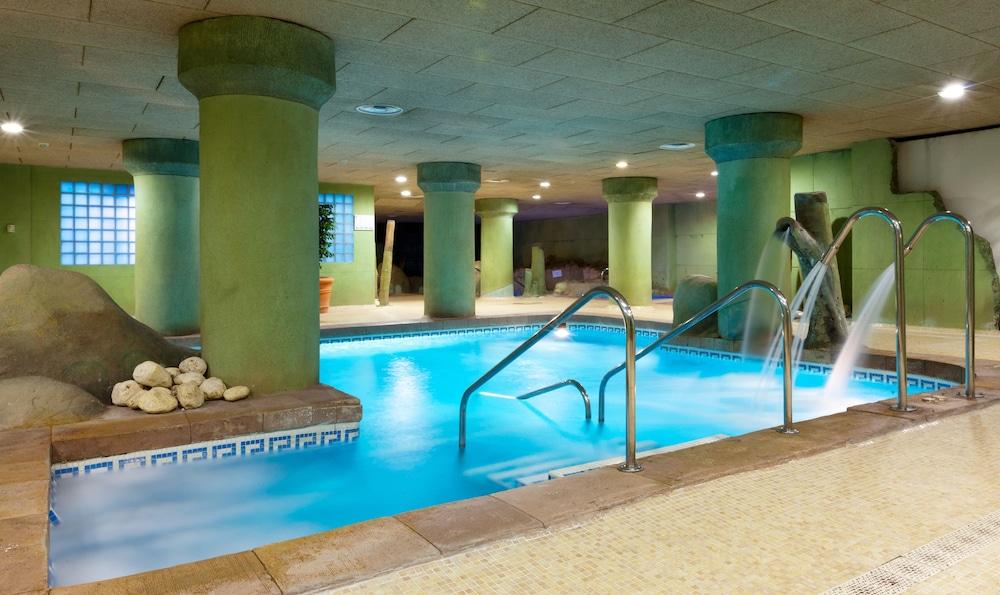 swimming pool spa