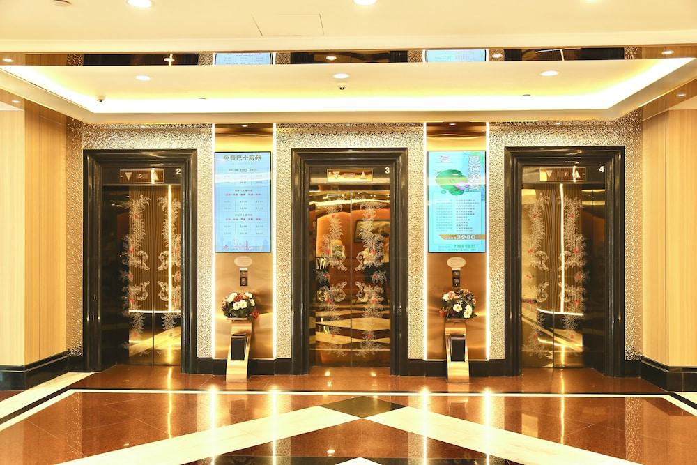 lobby