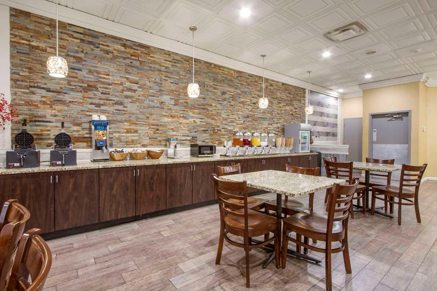 restaurant cafeteria