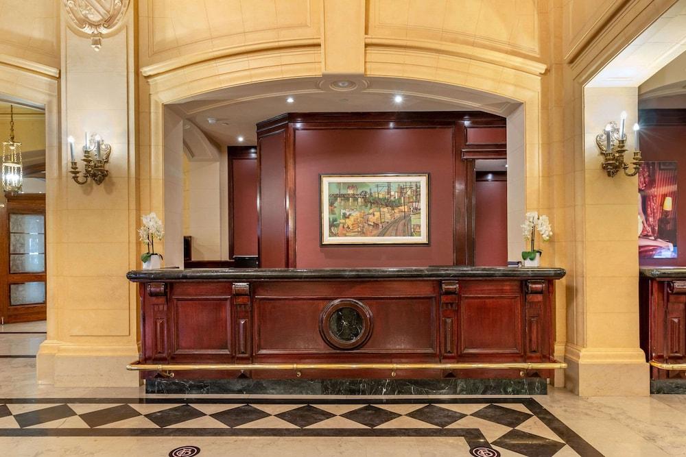 lobby