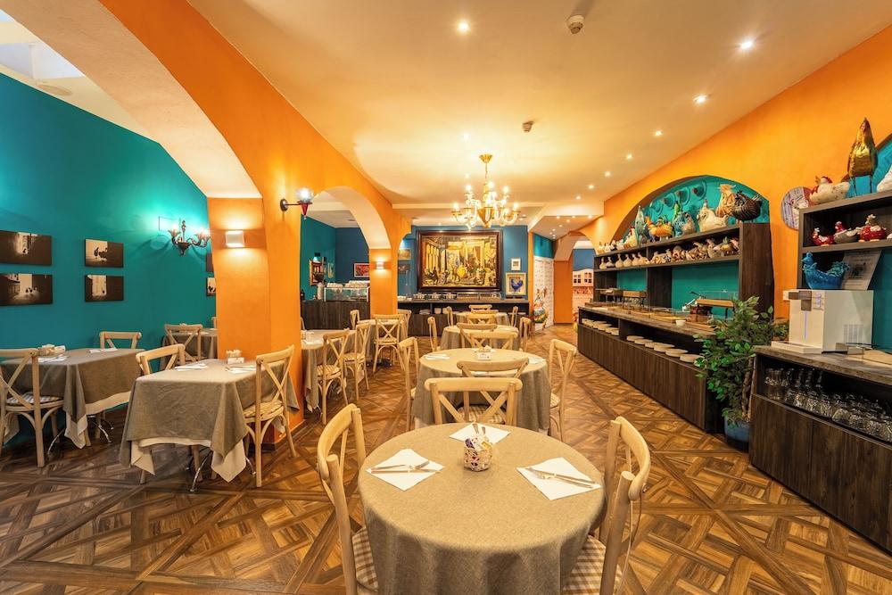 restaurant cafeteria