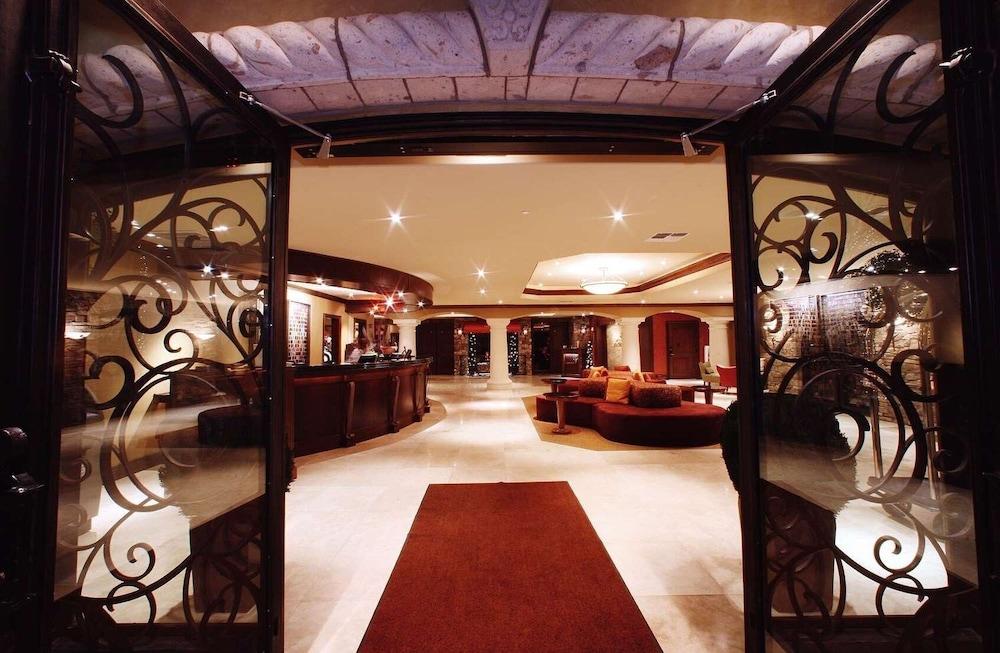 lobby