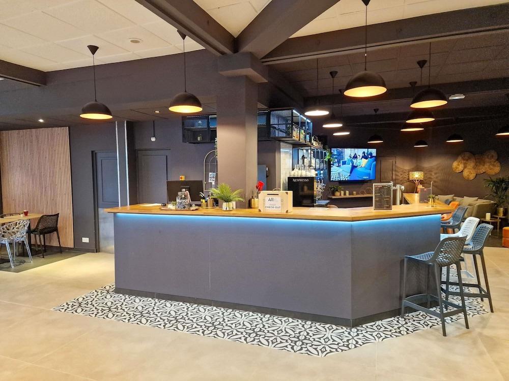 lobby