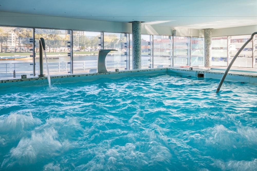 swimming pool spa