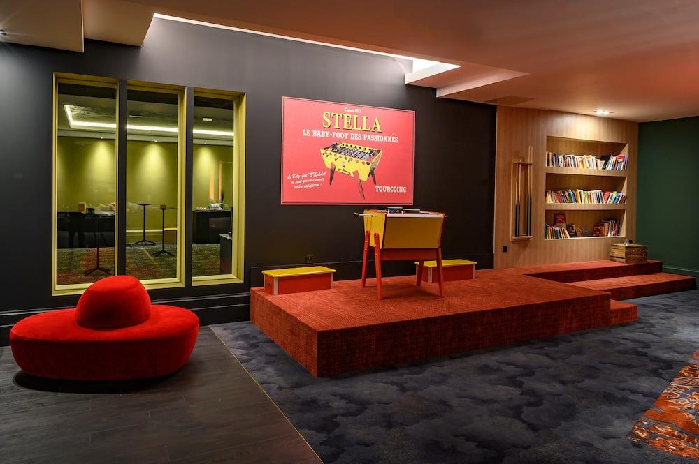 lounge