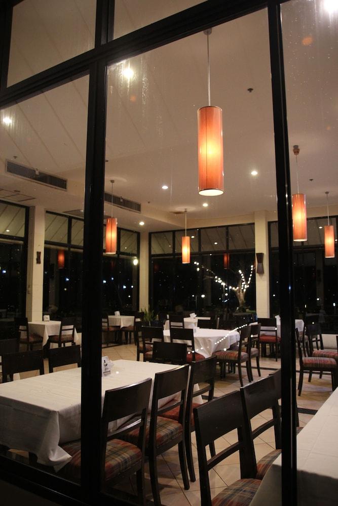 restaurant-cafeteria