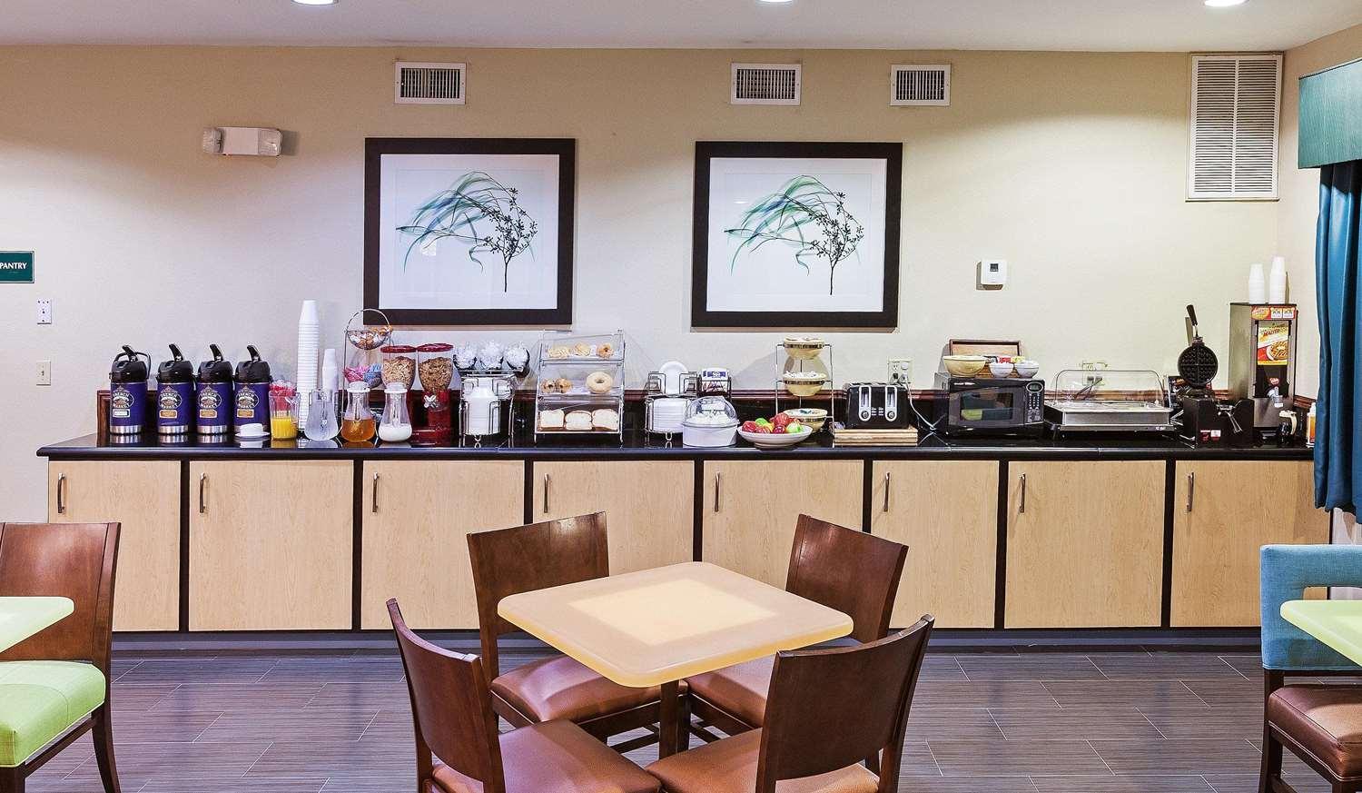 restaurant cafeteria