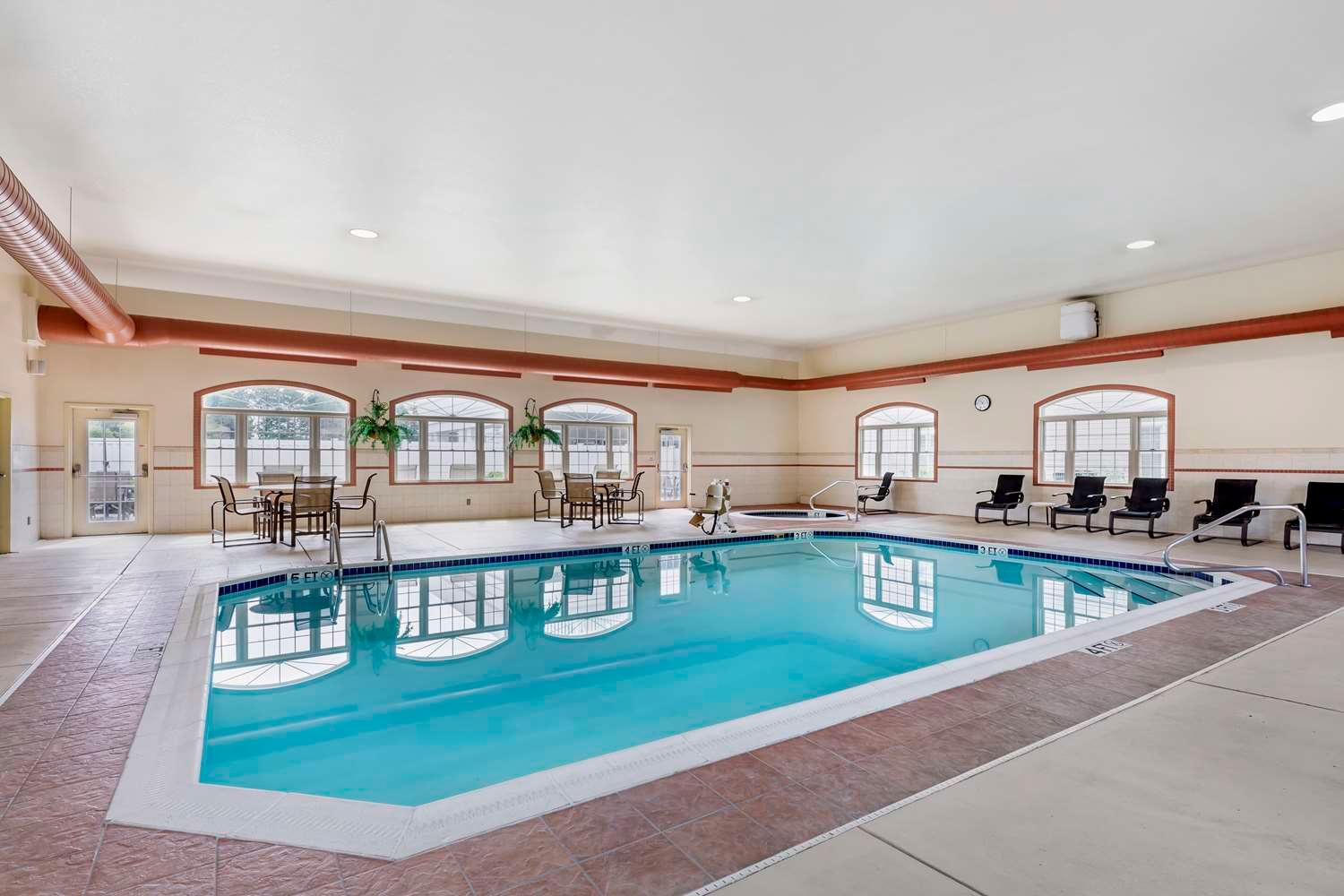 swimming pool spa