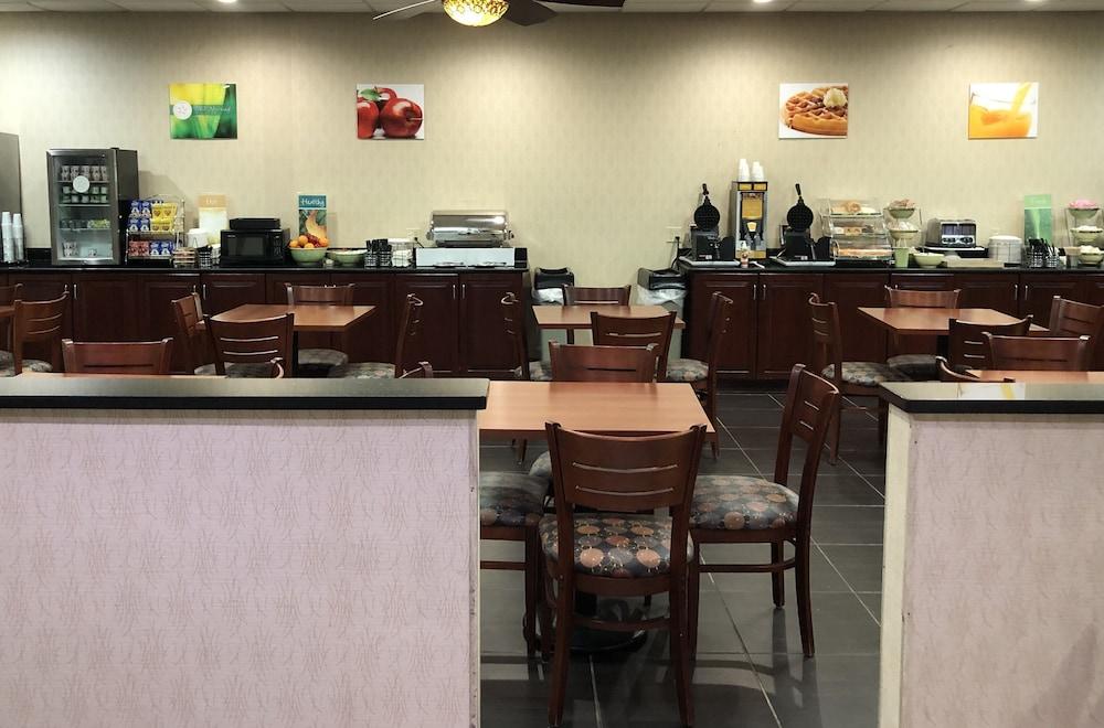 restaurant cafeteria